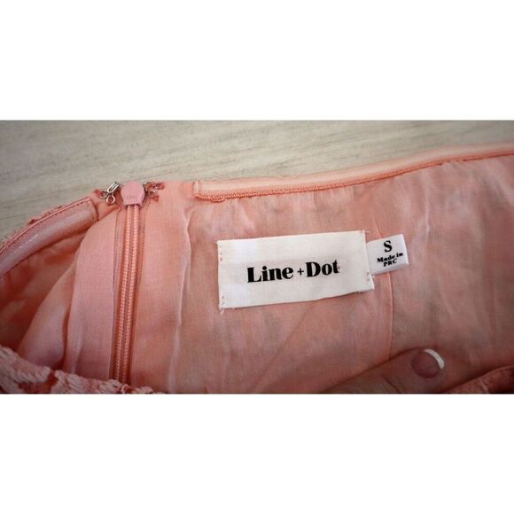 Line & Dot LR6201B Women's Sz Small Pink Floral Lace Sleeveless Lined Romper - Picture 5 of 12